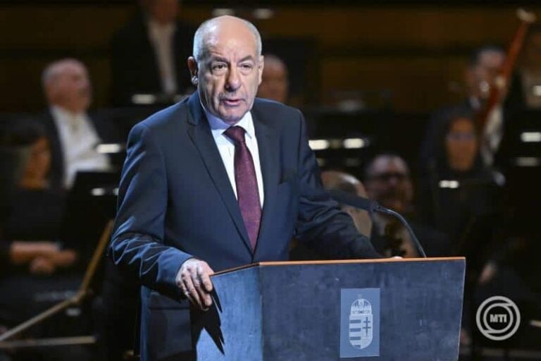 „Engem idén a köztársasági elnök gyakorlatilag tönkre tett” – Kitálalt Sulyok Tamás volt kommunikációs igazgatója, és belülről mesélt a Sándor-palota működéséről