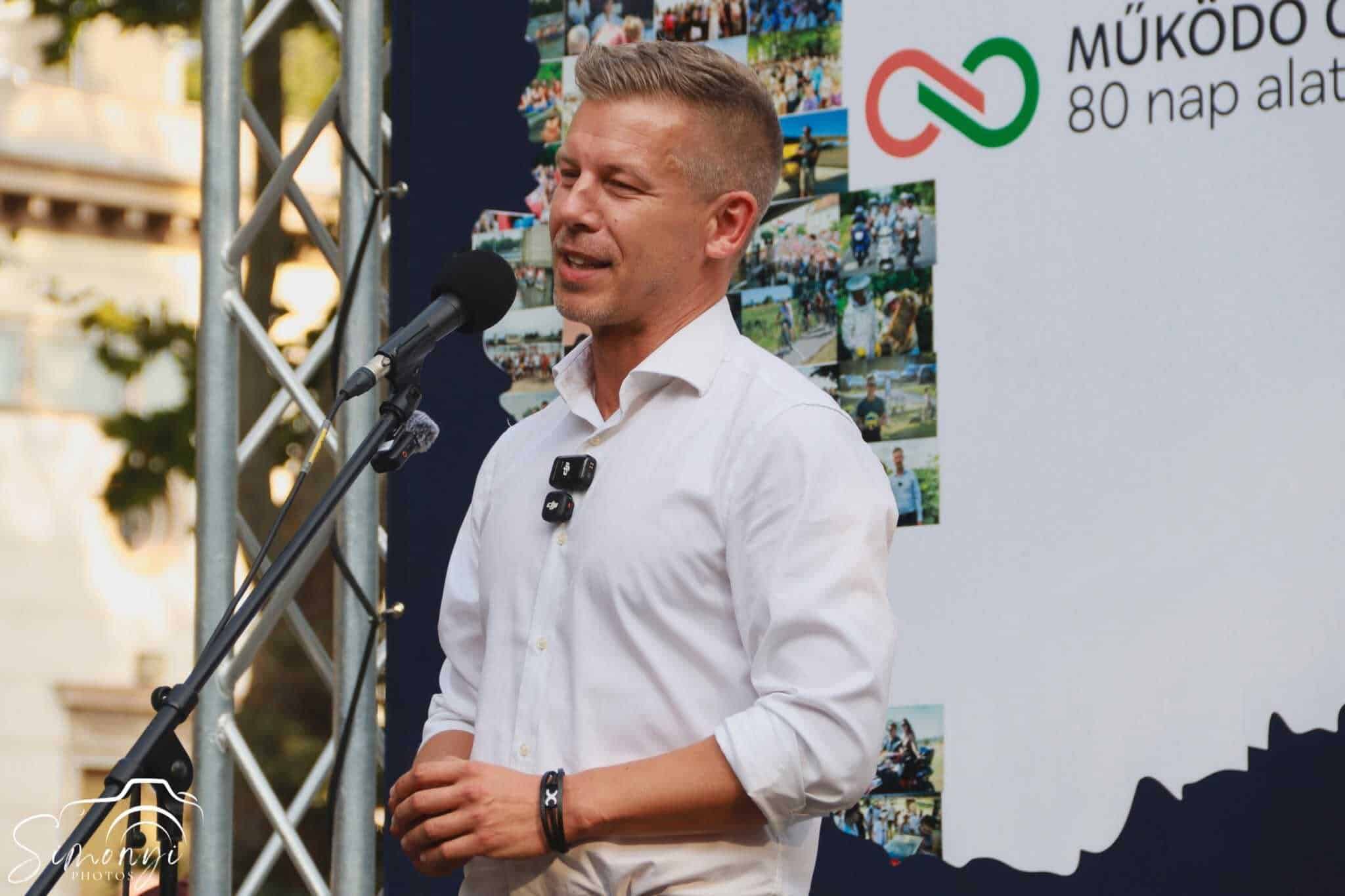 Kötcse üzenete: tisztesség, összefogás és a nap legemberibb pillanata Magyar Péter rendezvényén-Emberségből jelesre vizsgázott Kötcse lakossága