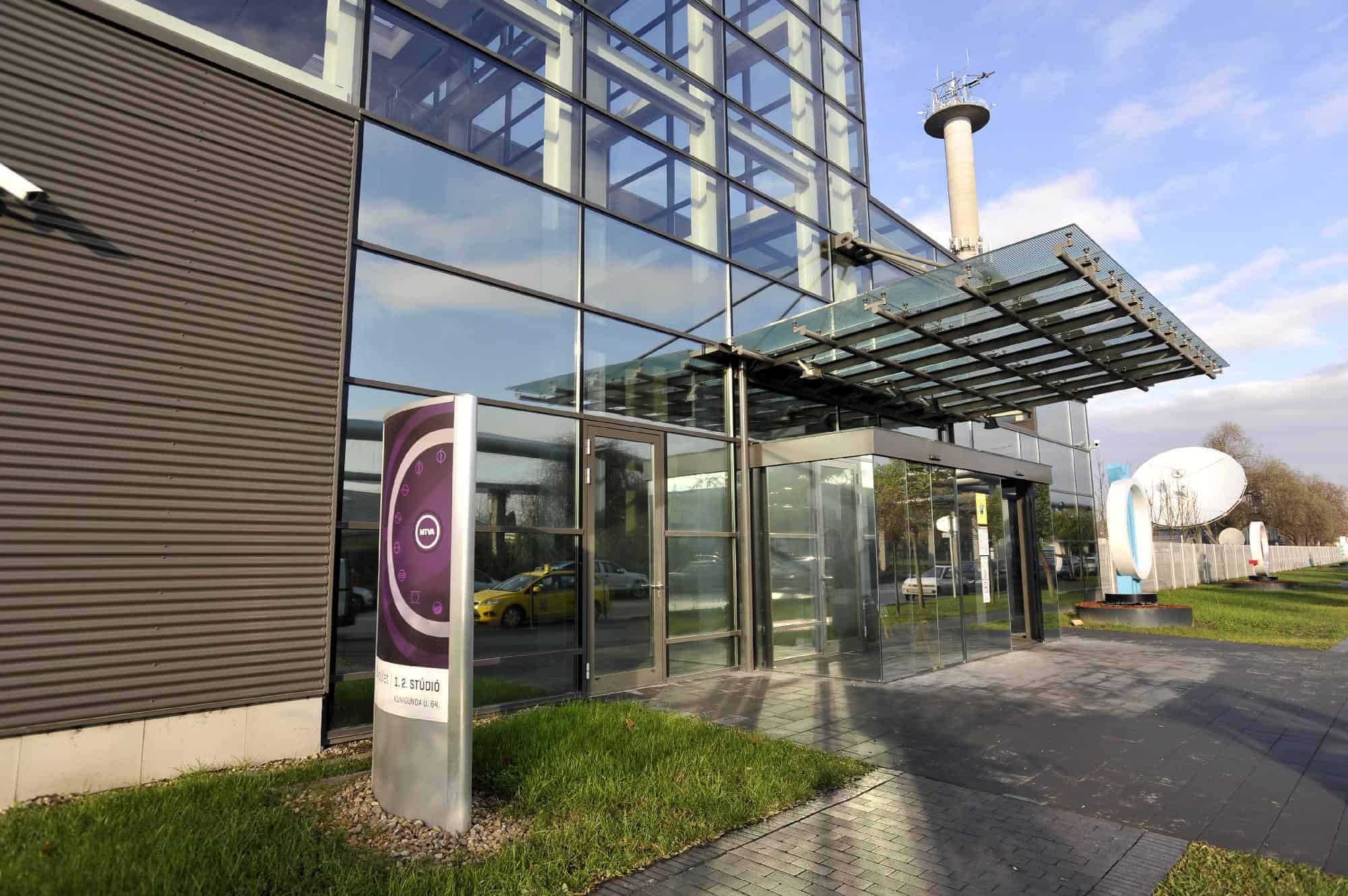 Megnézte a Republikon Intézet, az M1 esti híradója összesen 0, azaz zéró alkalommal mondott rosszat a Fidesz politikusairól