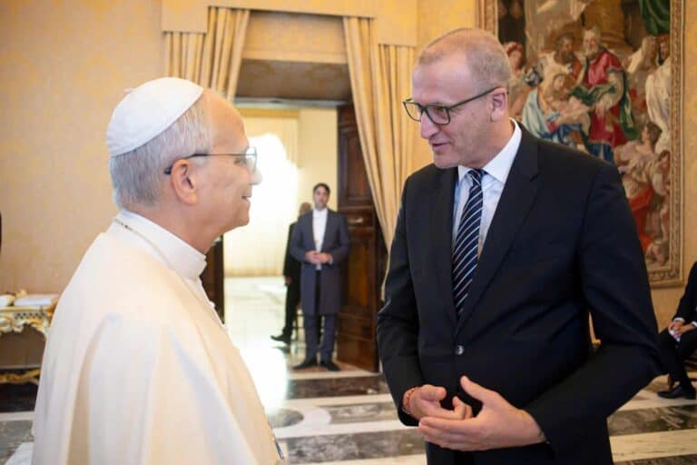 Tarr Zoltánékat a Vatikánban fogadta XIV. Leó pápa – történelmi találkozó a közös európai értékek jegyében