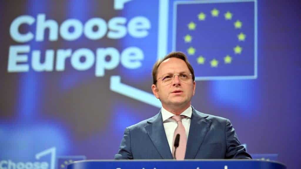 Zárt ajtók mögött tárgyaltak Brüsszelben a magyar kémbotrányról – uniós aggodalmak Magyarország kémtevékenysége miatt