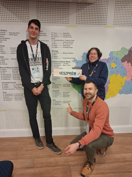 Kikerült egy térkép a kutyapárti jelöltekről, Kovács Gergely és Dada Suzi társelnökök Borsodban indulnak