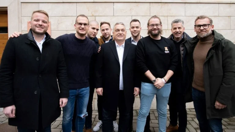 Ürítik a Megafon irodáját: költözik a Fidesz-propaganda nehéztüzérsége