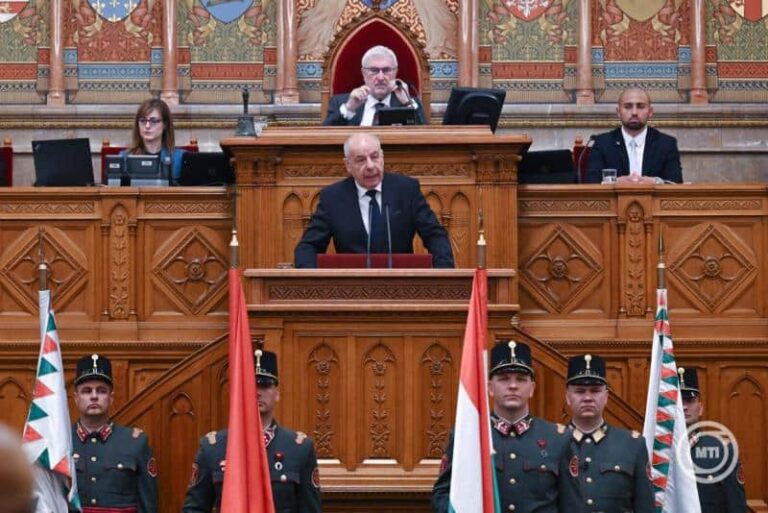 Bárándy Péter szerint az új kormánynak nemcsak joga, hanem kötelessége is Sulyok Tamásék leváltása